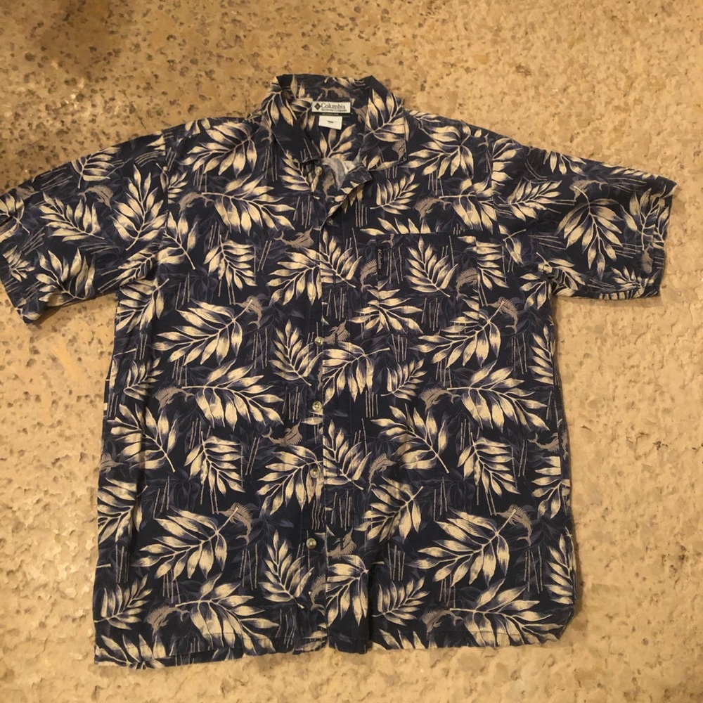 Columbia button down casual men’s vacation